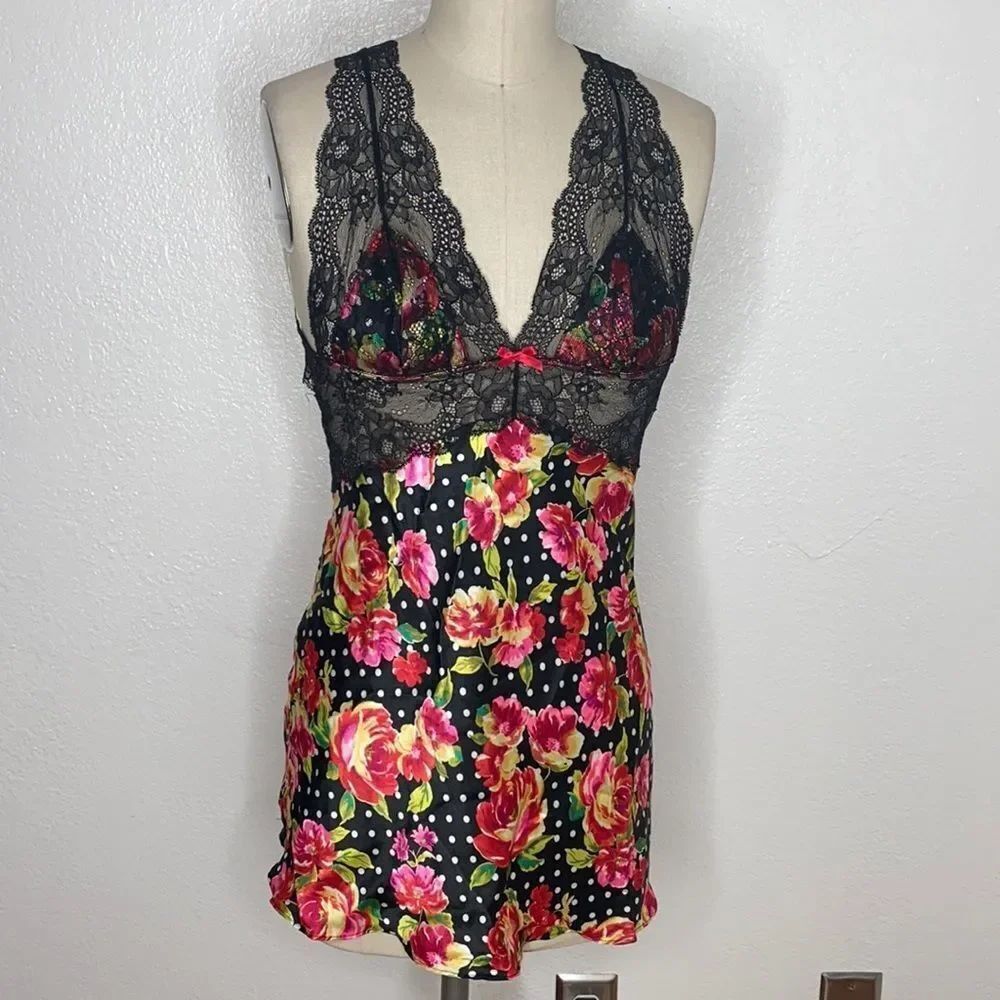 Victoria’s Secret polka dot floral Y2K babydoll M